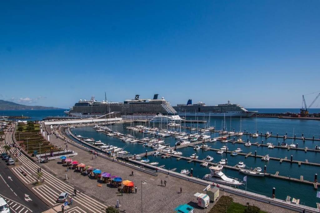 Guestready - Marina View Top Floor With Terrace Понта Делгада Екстериор снимка